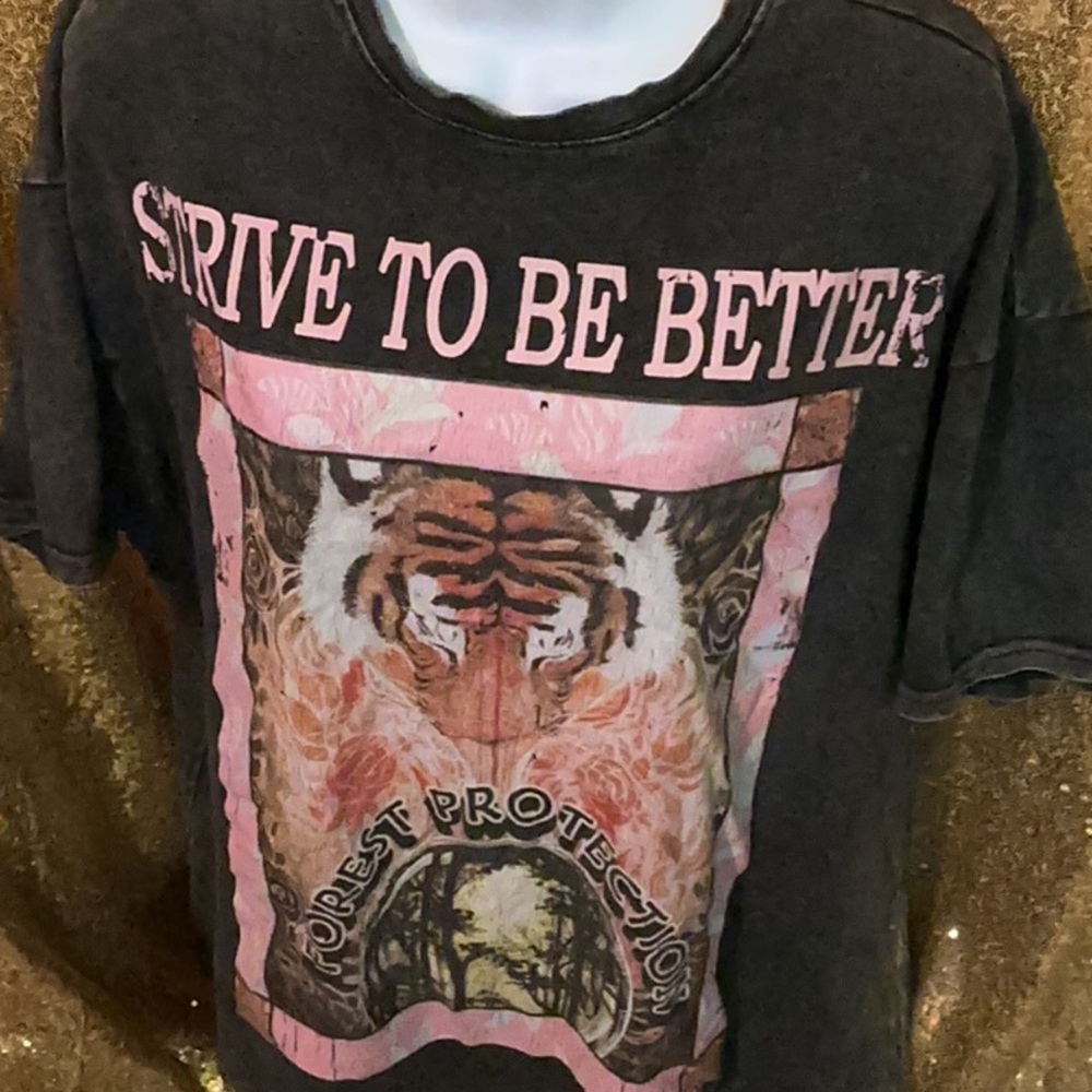 SHEIN Black Graphic Tee with Pink Tiger Print